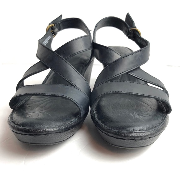 born leather sandals